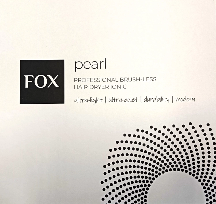 Idealne, pełne objętości loki uzyskane dzięki pracy z magnetycznym dyfuzorem suszarka do włosów FOX Pearl.