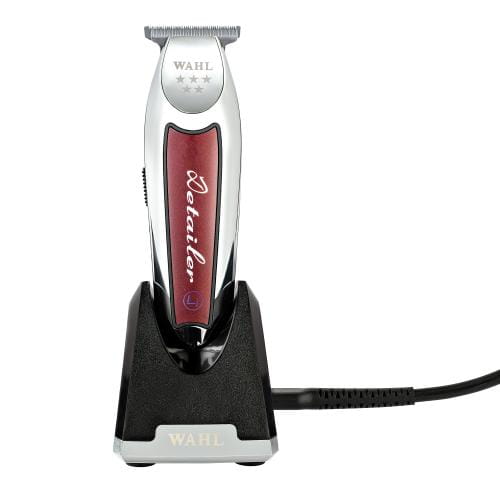 Szybki i niezawodny silnik rotacyjny napędzający urządzenie trymer do włosów WAHL Detailer Cordless 8171.