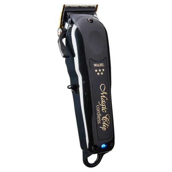 Opatentowane ostrze Stagger-Tooth powlekane tytanem i DLC w maszynce WAHL Black Cordless.