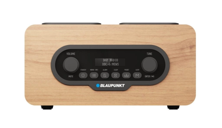 Czytelny ekran LCD w cyfrowym radiu DAB+ Blaupunkt DR10CR.