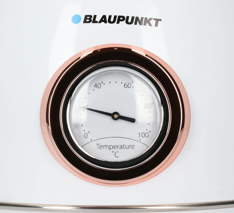 Analogowy zegarowy termometr wskazujący temperaturę wody w czajniku Blaupunkt EKS802WH.
