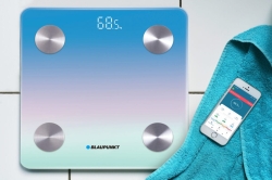 Czytelny wyświetlacz wagi Blaupunkt BSM601BT współpracującej z aplikacją mobilną.