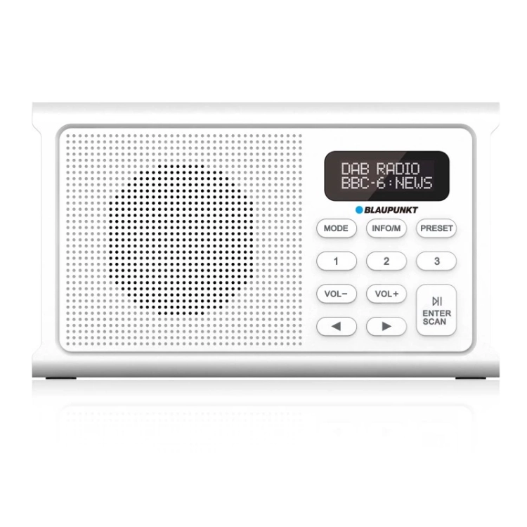 Białe, przenośne radio Blaupunkt DR3WH z cyfrowym tunerem DAB+ i teleskopową anteną.