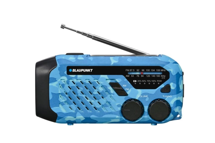 Funkcja powerbanku w radiu Blaupunkt ER10BC SURVIVAL umożliwiająca ładowanie telefonu.
