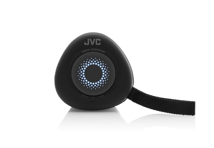 Szybkie ładowanie przez port USB-C i wydajny akumulator na 15 godzin pracy w JVC XS-E423B.