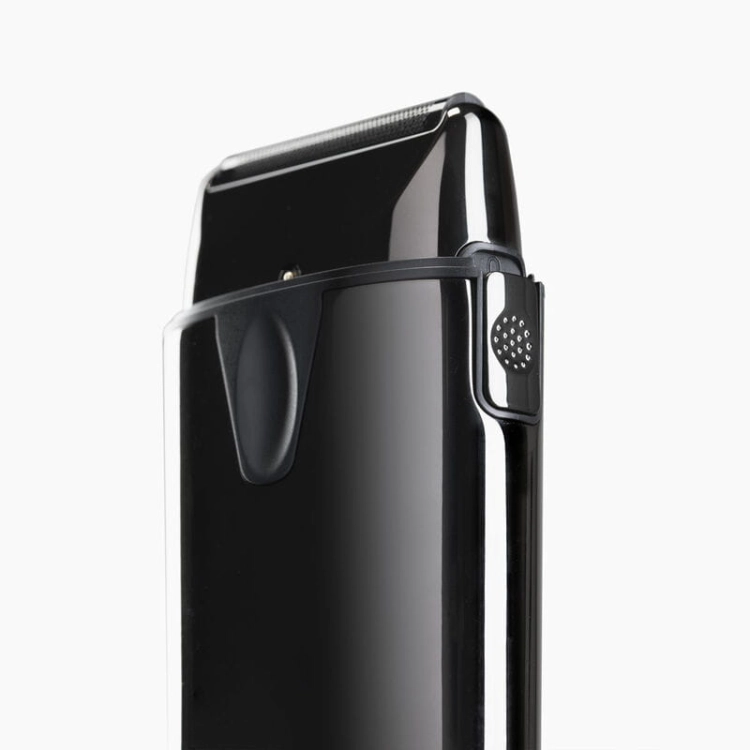 Nowoczesne, niezależne złącze ładowania USB-C w bezprzewodowej golarce BaByliss PRO FXLFS1E z Yago24.pl.