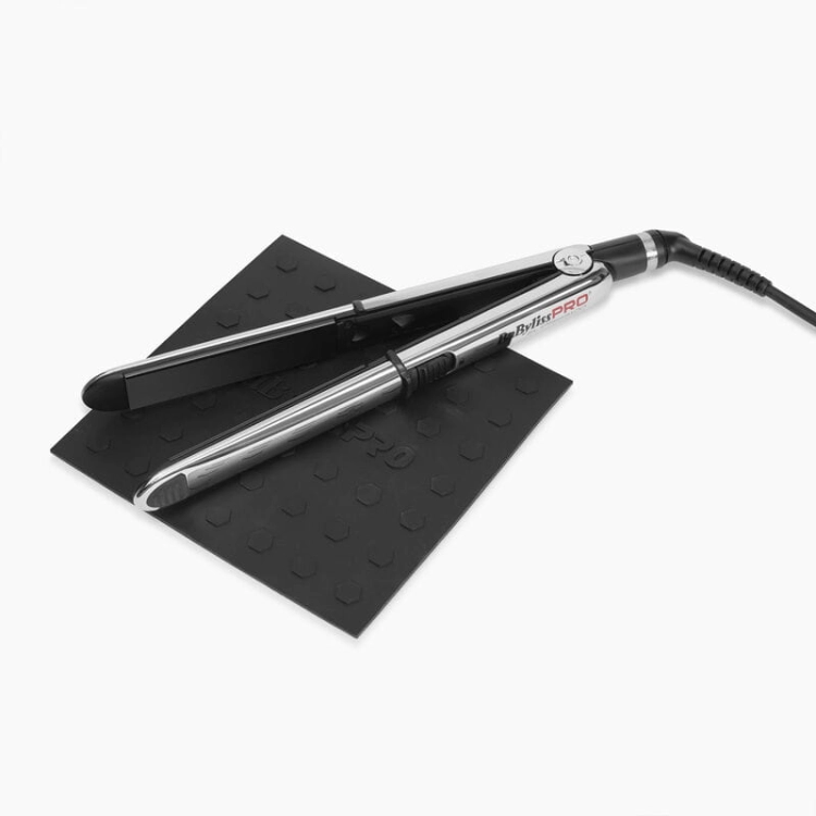 System aktywnej jonizacji zapobiegający elektryzowaniu się włosów w prostownicy BaByliss PRO Elipsis z Yago24.pl.